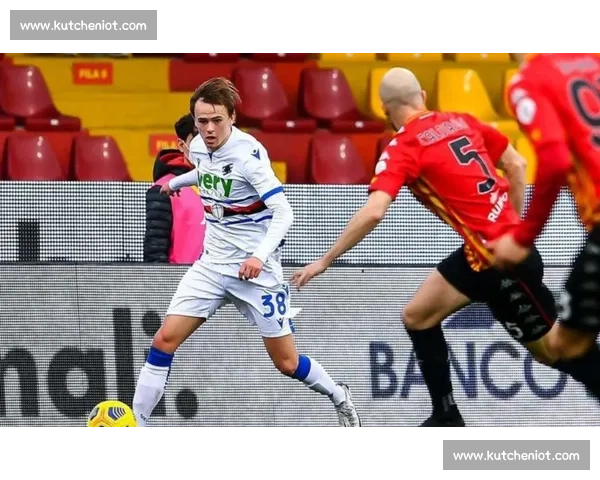 南安普顿 800 万欧报价科隆前锋唐斯 夏窗首签锁定美国新星